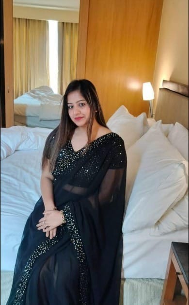 Call Girls in Shangri-La Hotel