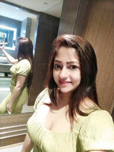 Call Girls in Shangri-La Hotel